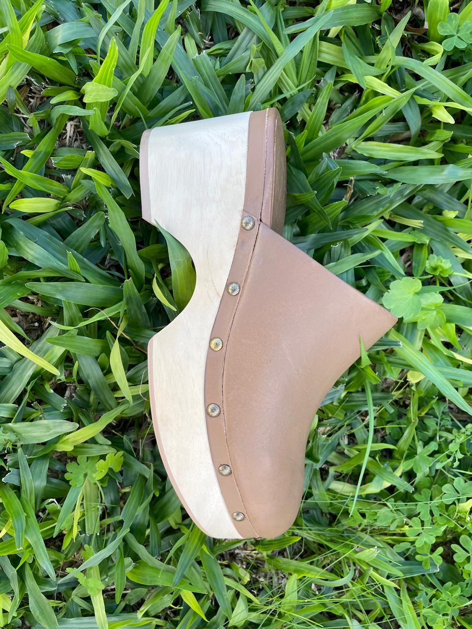 Daisy Clog