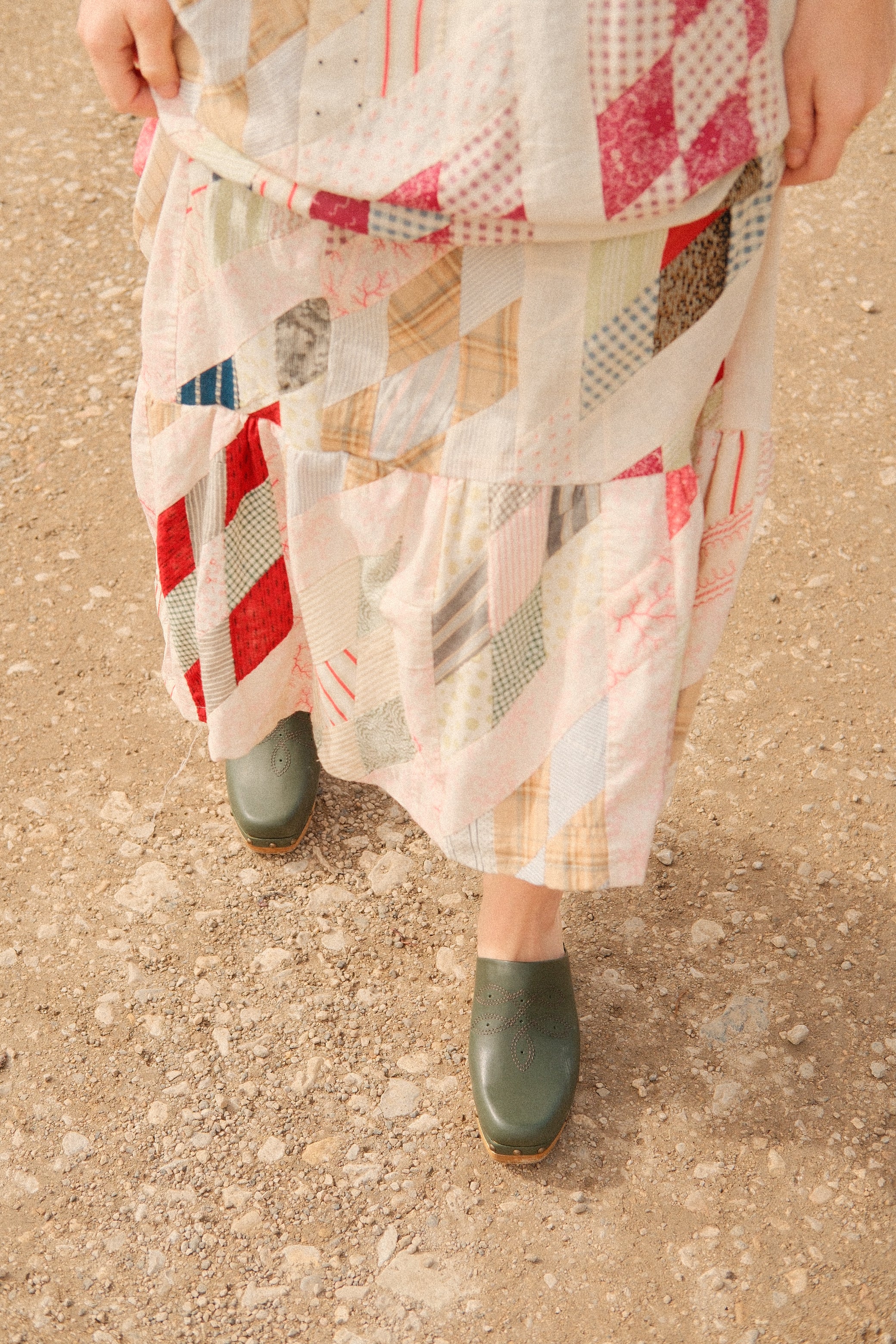 Shy Clog